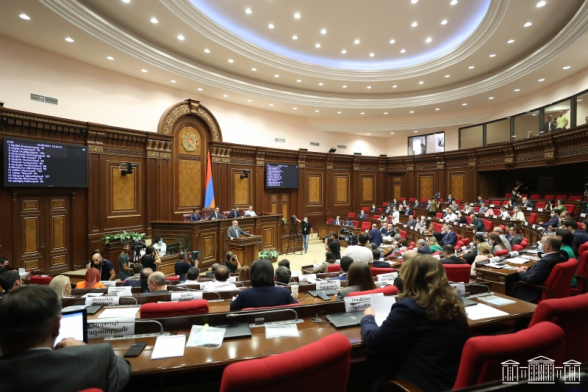 Оппозиция приглашает в парламент Никола Пашиняна, директора СНБ и главу МИД – «Грапарак»